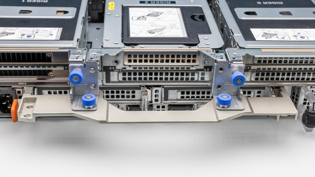 Dell-PowerEdge-R770-Rear-Handle.jpg